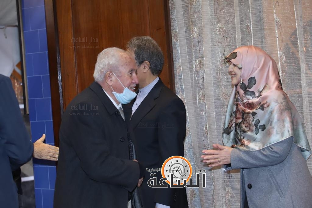 Madar Al-Saa Images 0.1673400784906358