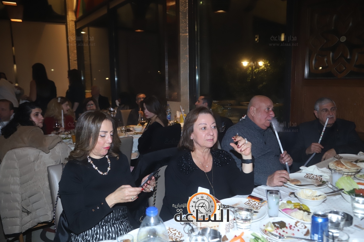 Madar Al-Saa Images 0.04575273390624157