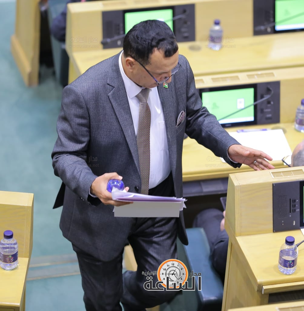 Madar Al-Saa Images 0.13269316593727543