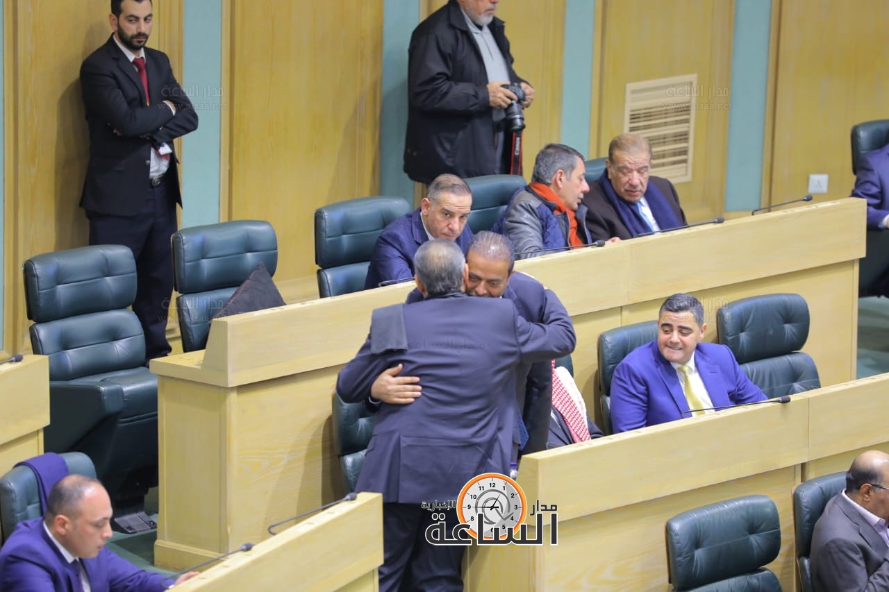 Madar Al-Saa Images 0.3751982885153704