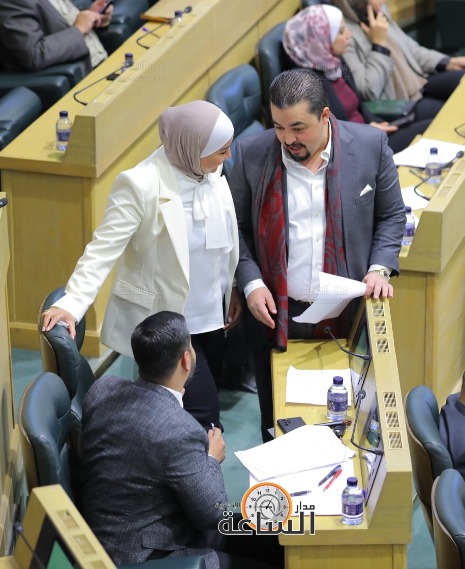 Madar Al-Saa Images 0.031376195832366616