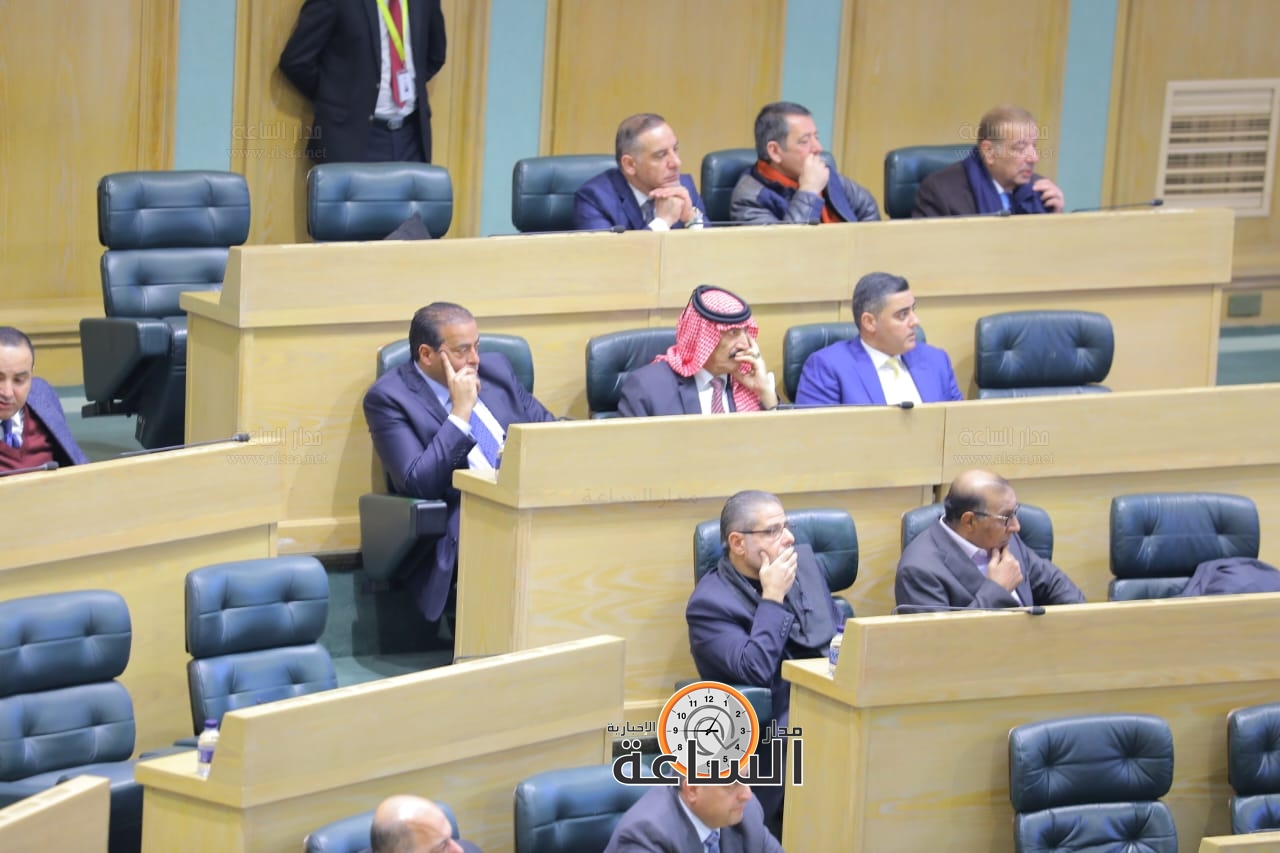 Madar Al-Saa Images 0.8419839190795289