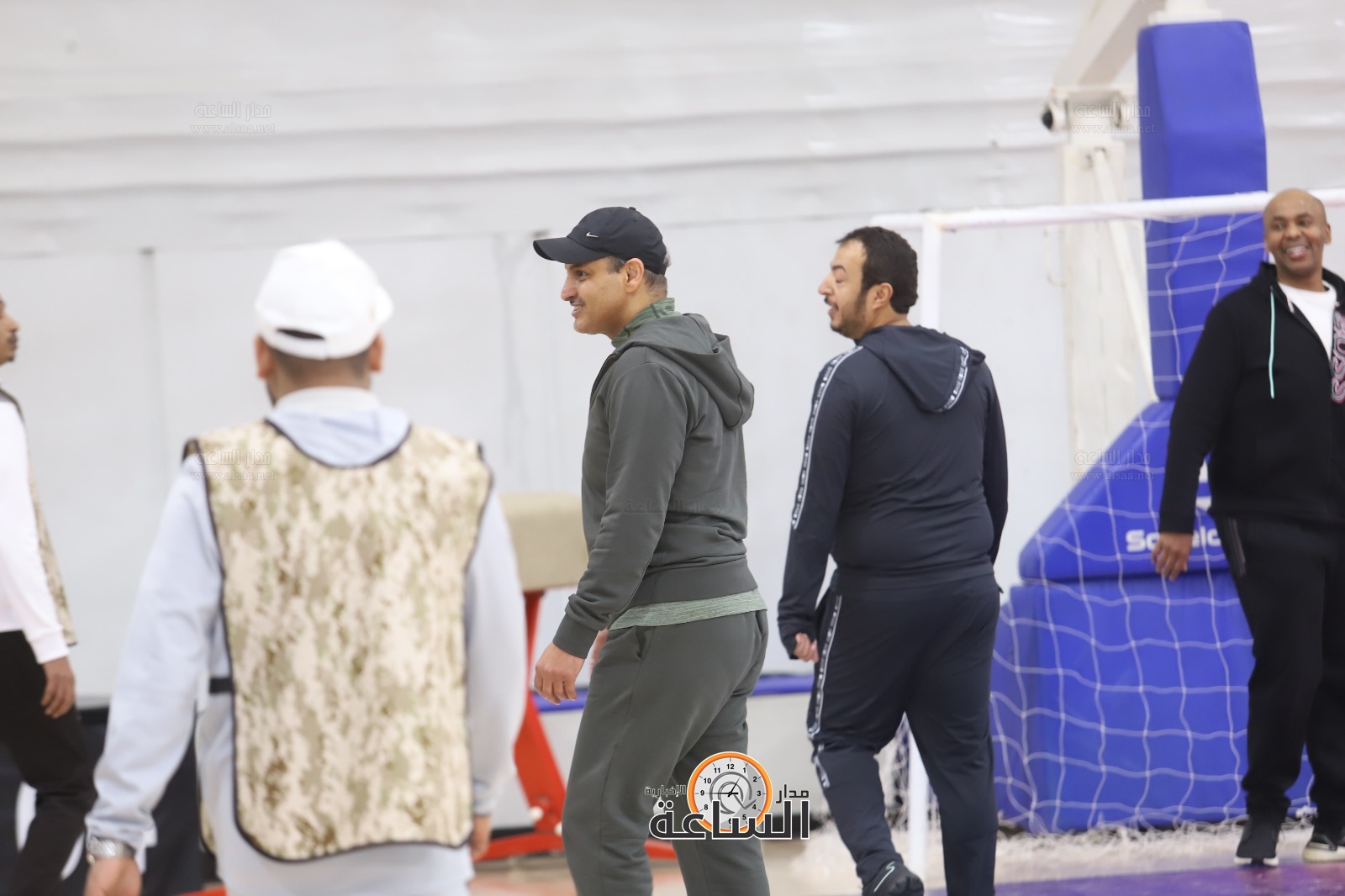 Madar Al-Saa Images 0.591188226935472