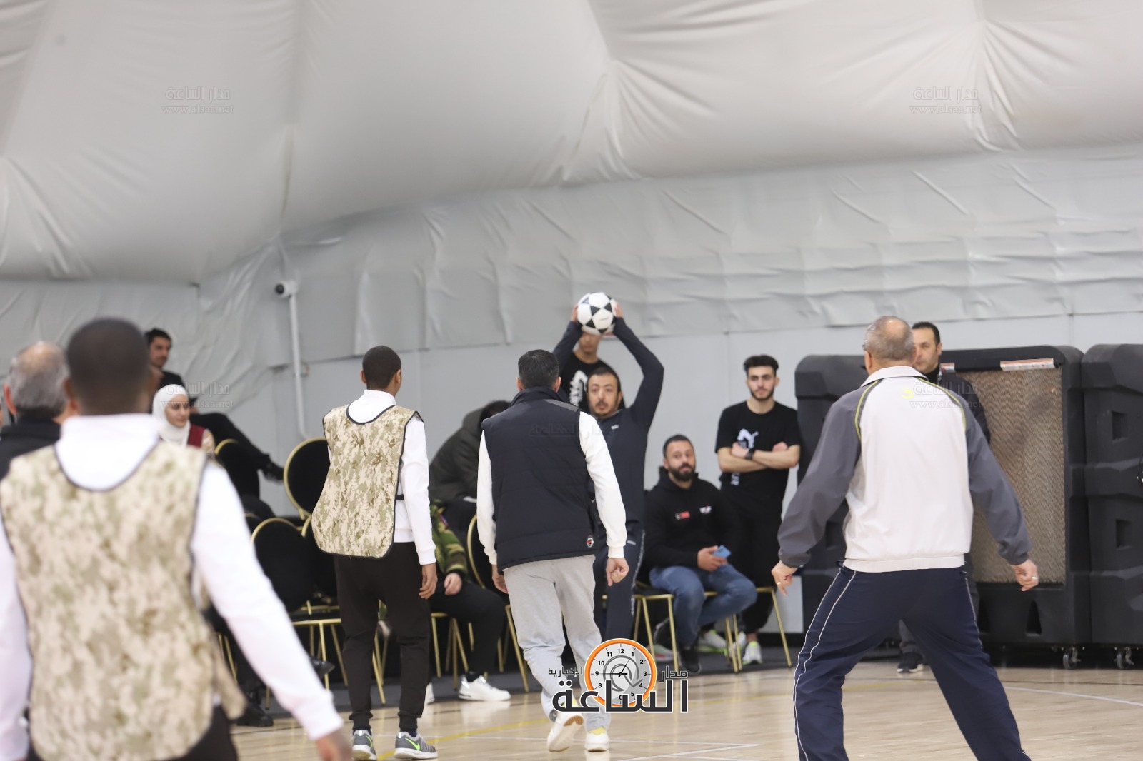 Madar Al-Saa Images 0.37438966795738704