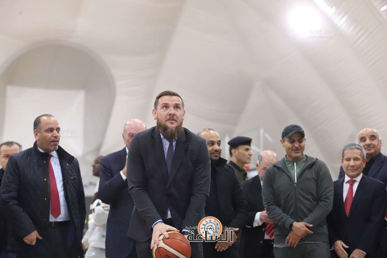 Madar Al-Saa Images 0.5474950465643766