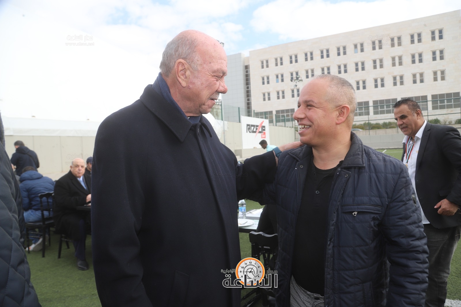 Madar Al-Saa Images 0.5821034522115287