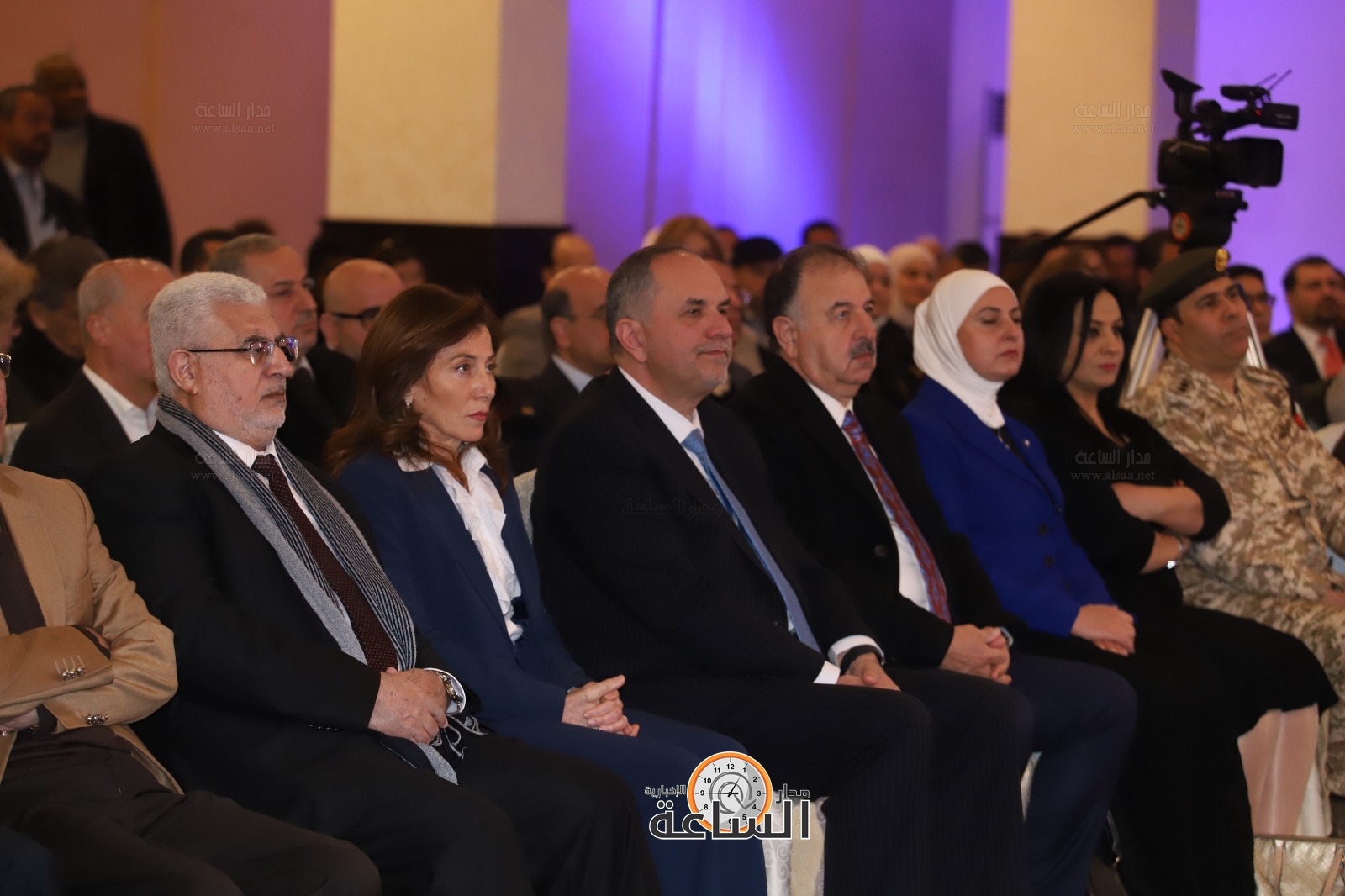 Madar Al-Saa Images 0.10384689950287362