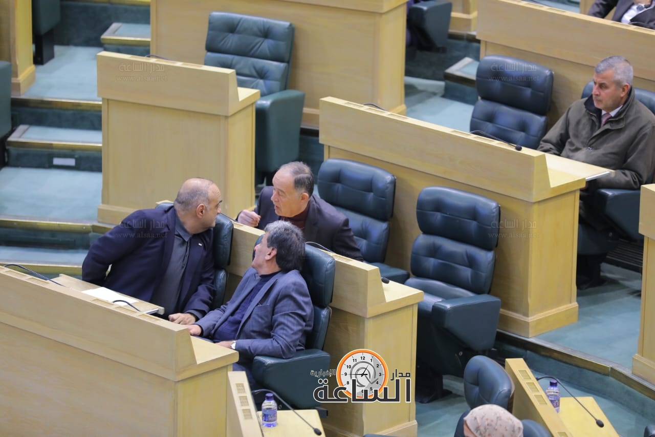 Madar Al-Saa Images 0.5874981090840166