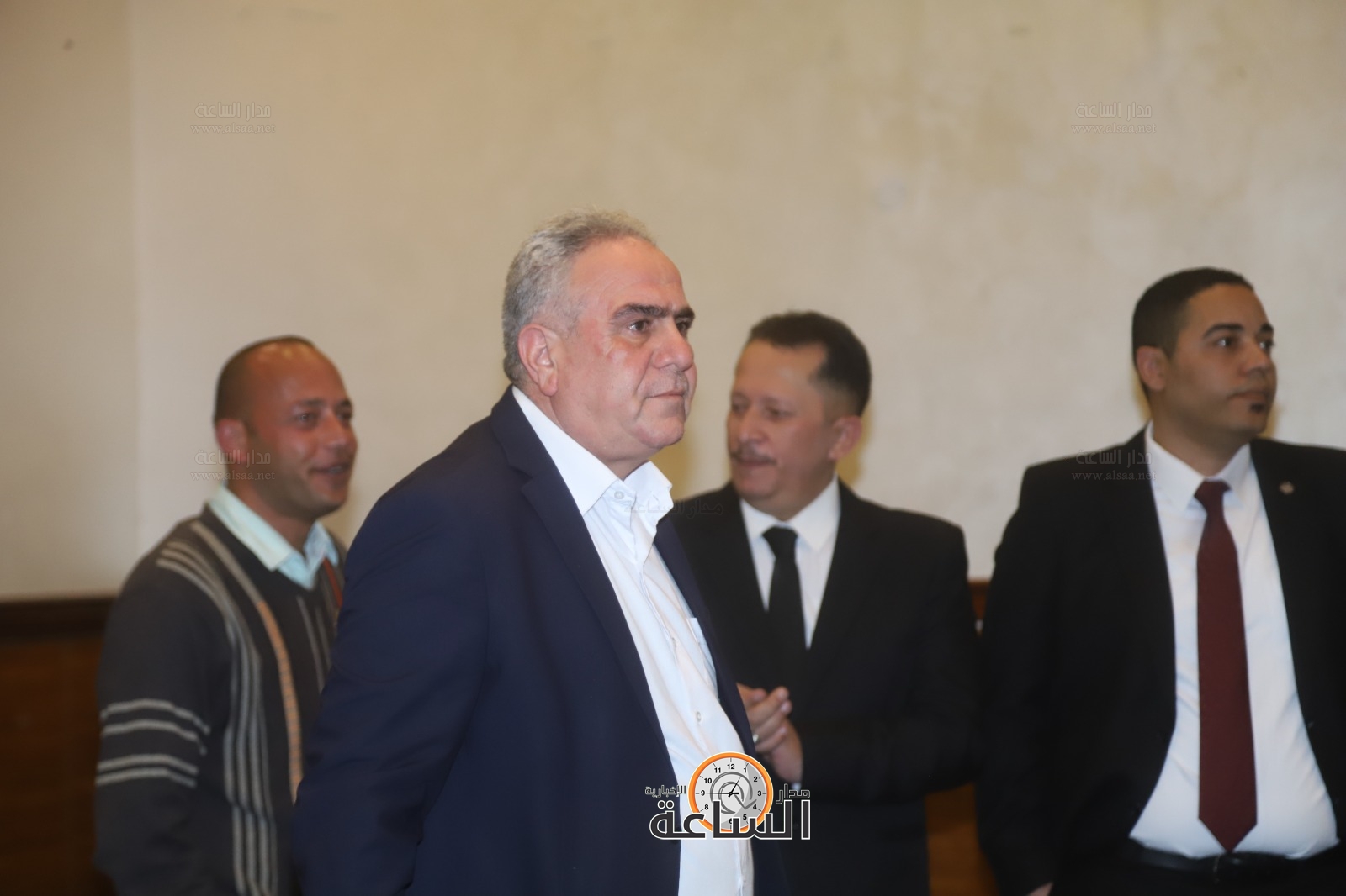 Madar Al-Saa Images 0.9663122565807942