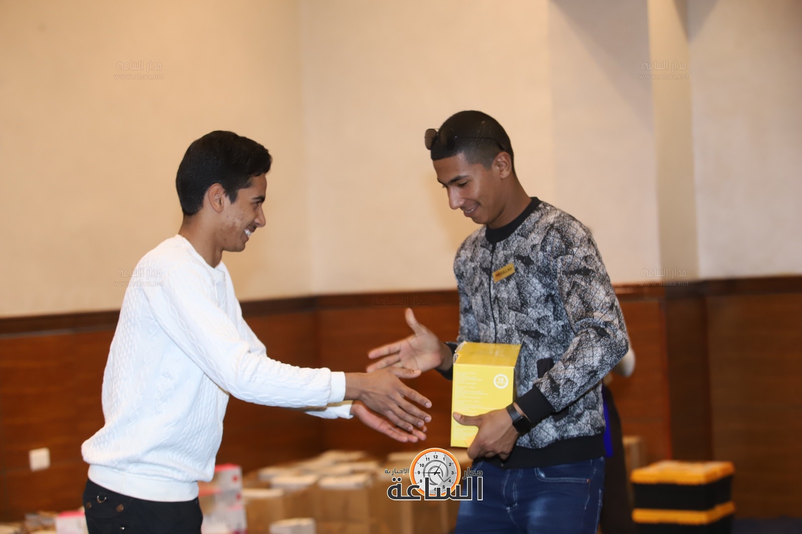 Madar Al-Saa Images 0.9091630000041705