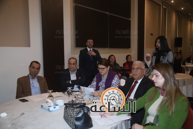 Madar Al-Saa Images 0.3744196984842383