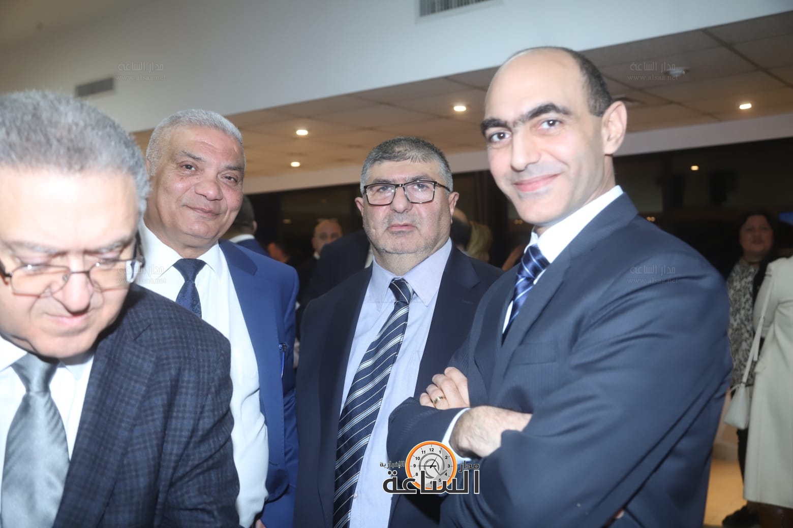 Madar Al-Saa Images 0.9880563180496611