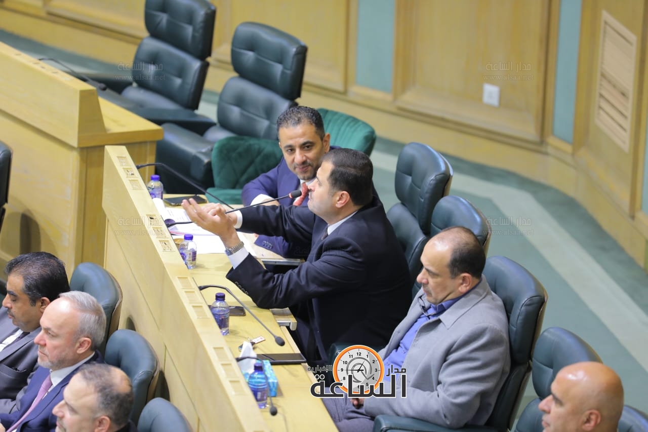 Madar Al-Saa Images 0.20467983786267818