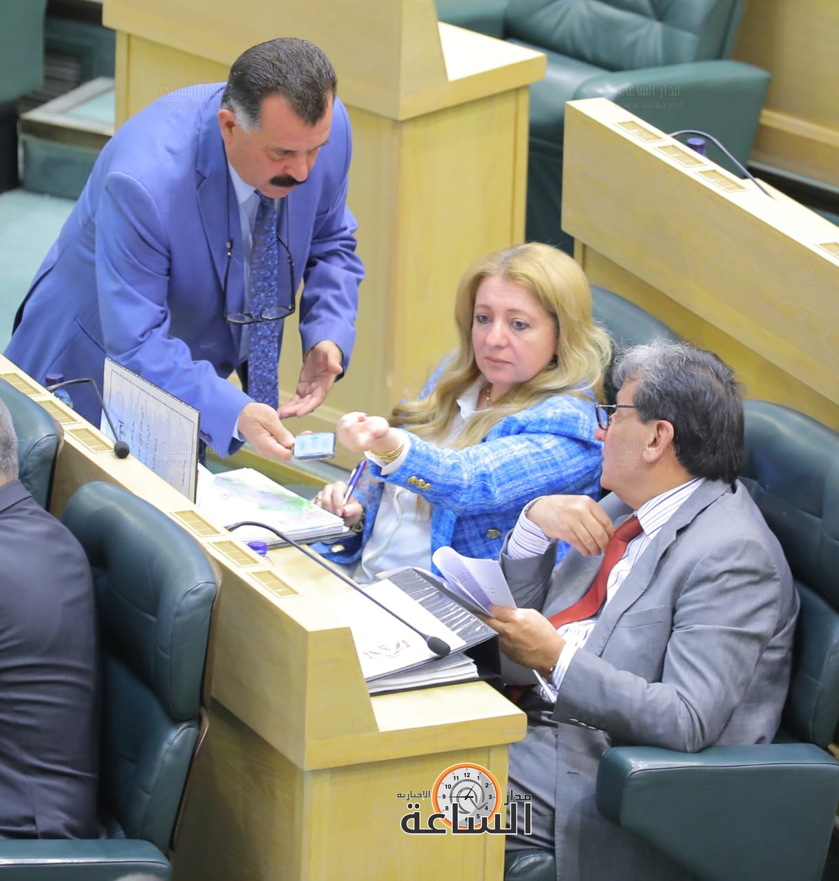 Madar Al-Saa Images 0.49918024345822887