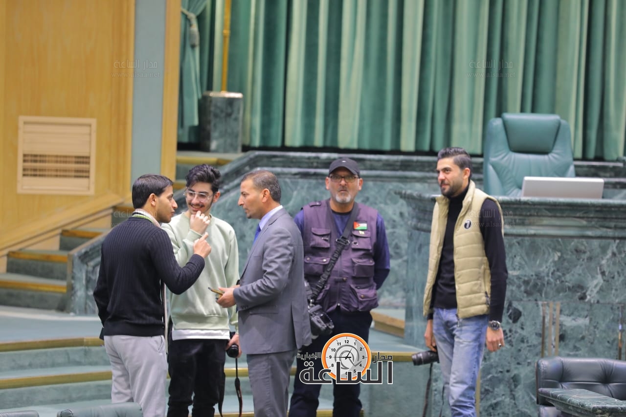 Madar Al-Saa Images 0.6544719248414219