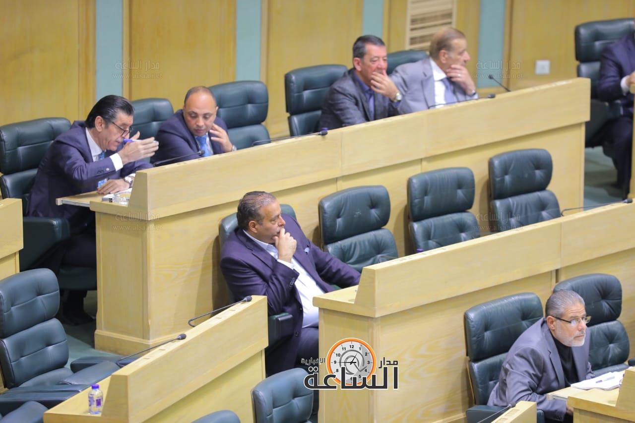 Madar Al-Saa Images 0.9181583126798678