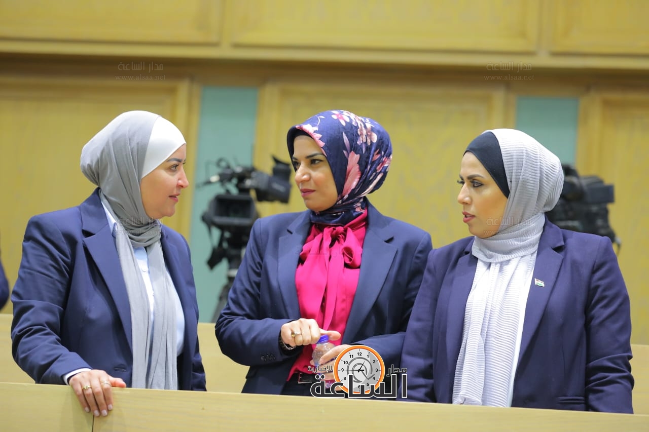 Madar Al-Saa Images 0.06226522769751086