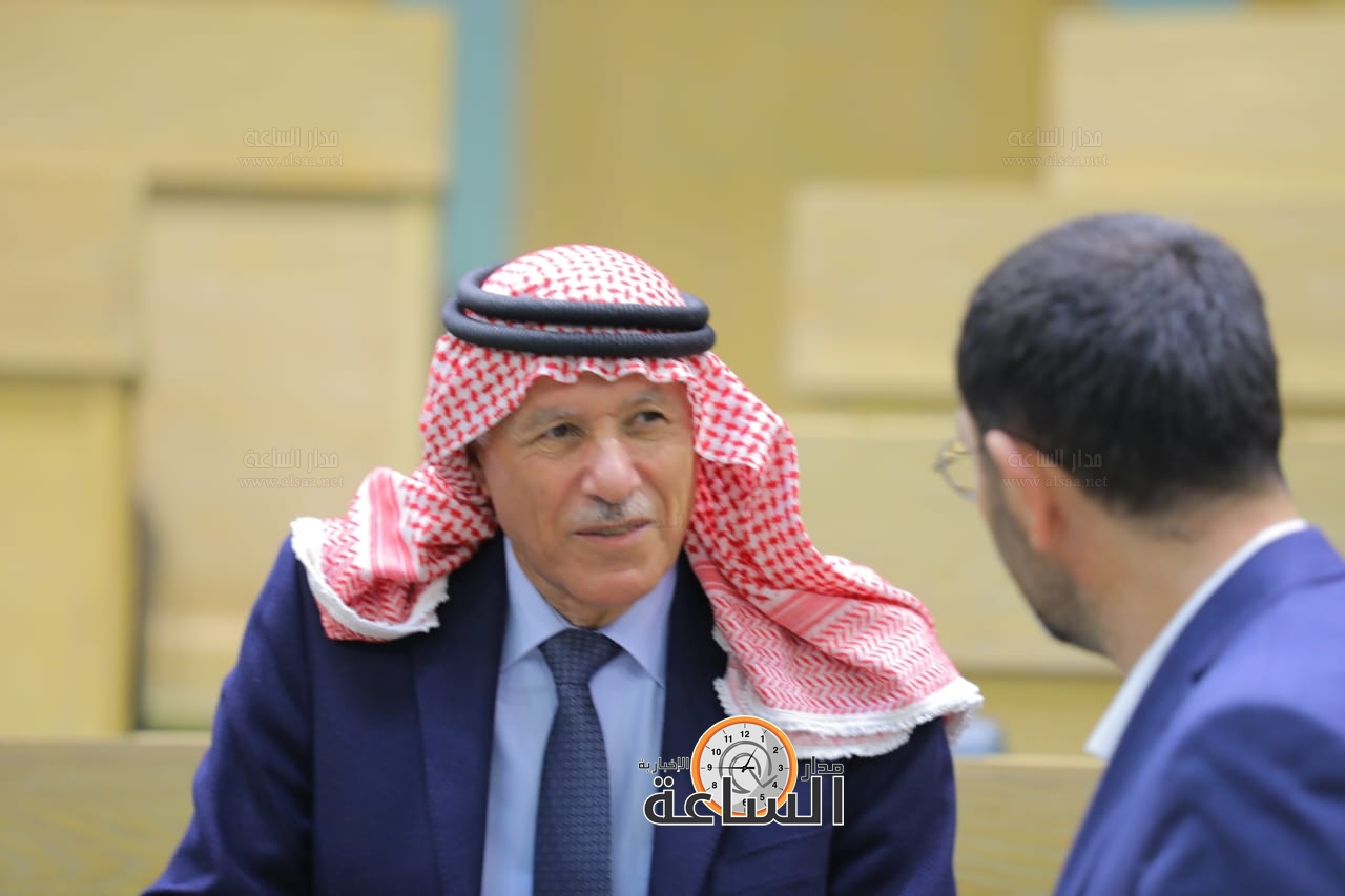 Madar Al-Saa Images 0.11802231304437671