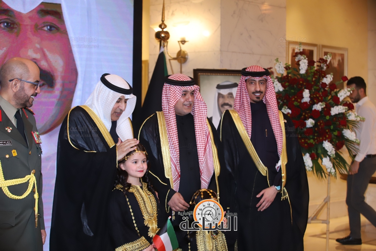 Madar Al-Saa Images 0.4448595569263909