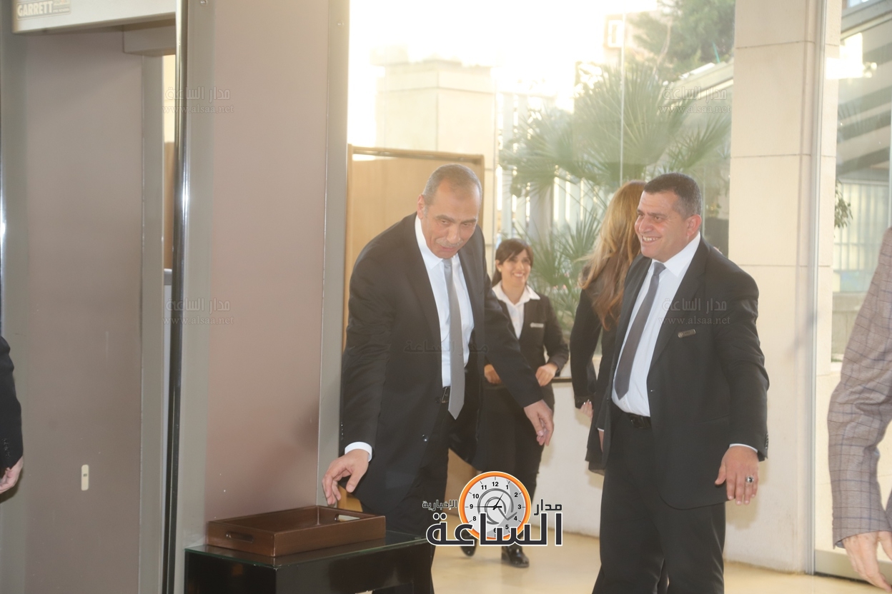 Madar Al-Saa Images 0.17496377686849995