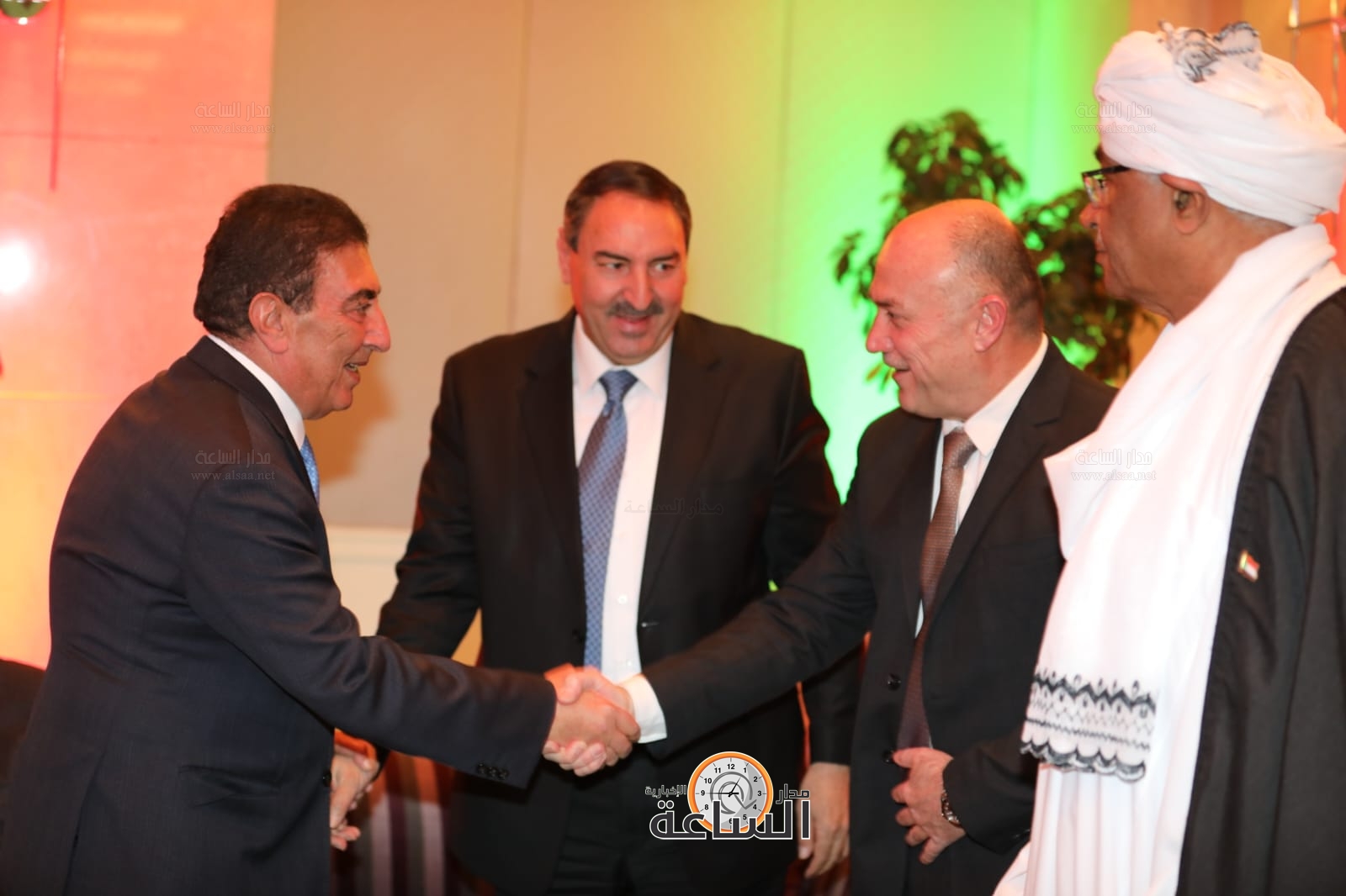 Madar Al-Saa Images 0.024451073691337366