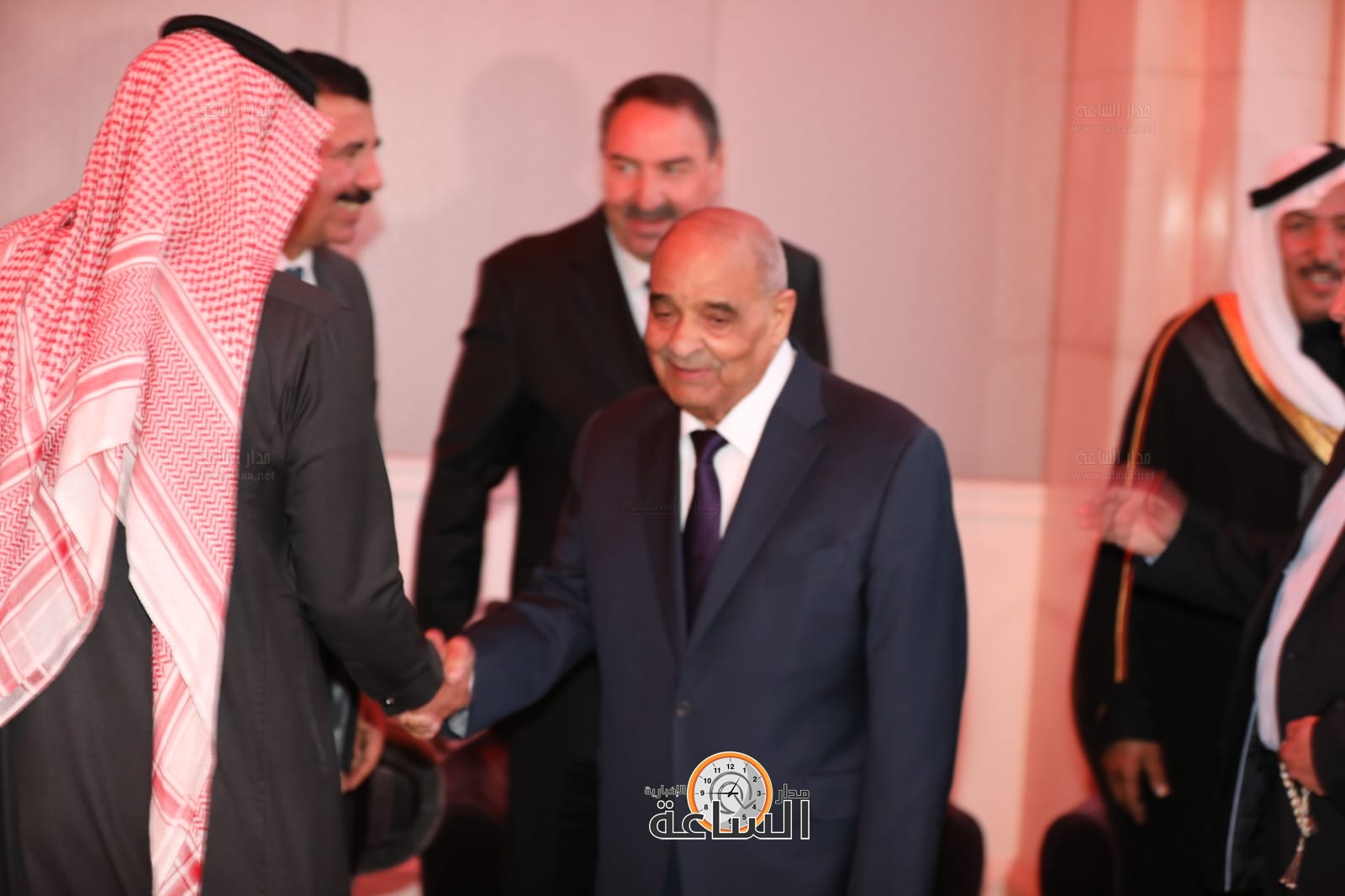 Madar Al-Saa Images 0.3917164818794626