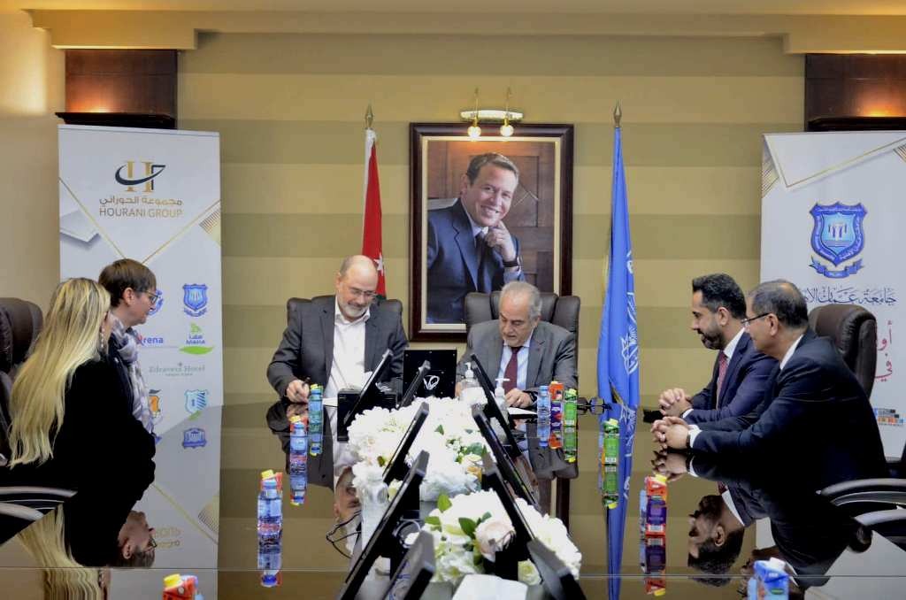 Madar Al-Saa Images 0.5279391909387918