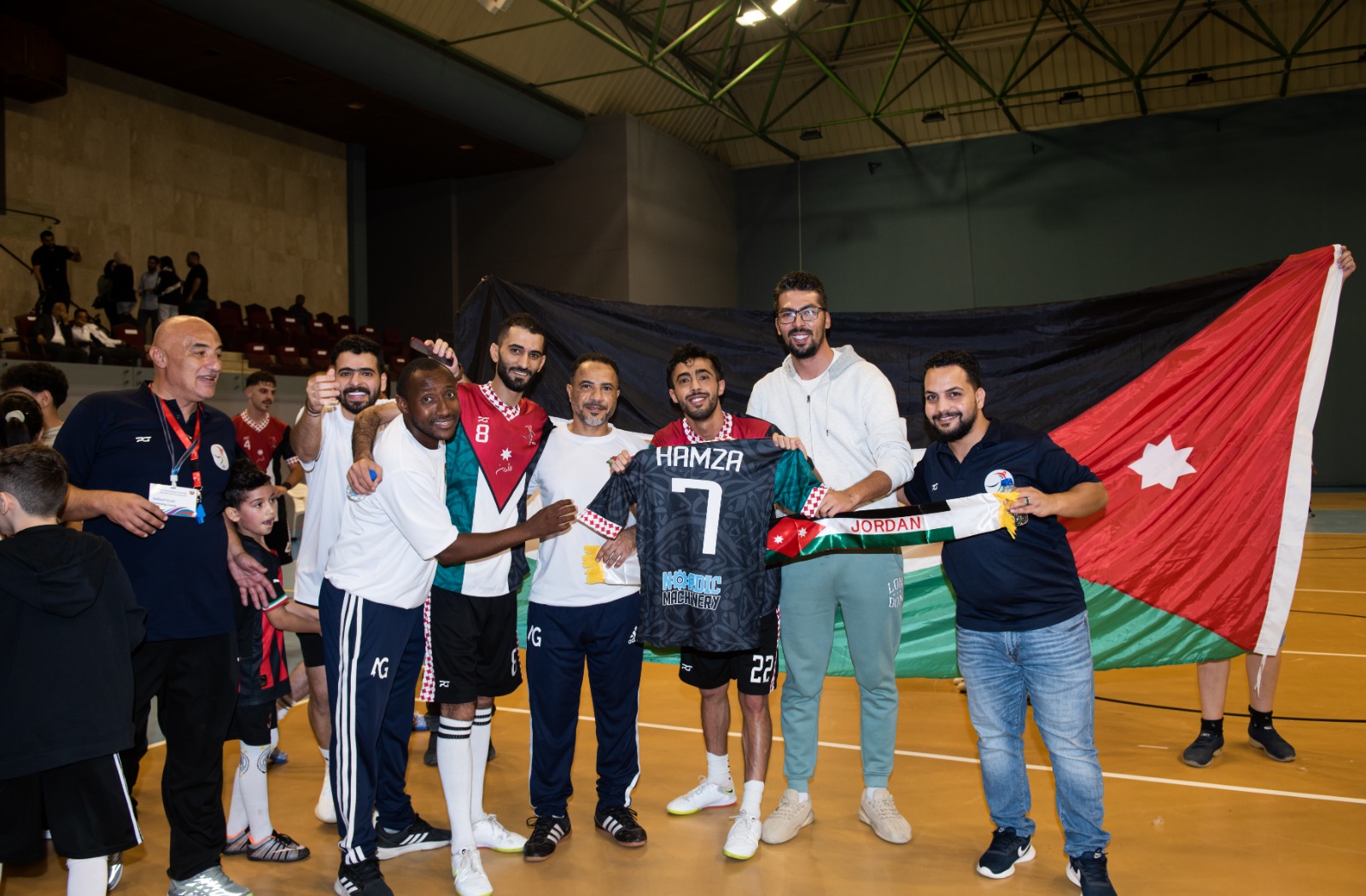 Madar Al-Saa Images 0.732835058838998