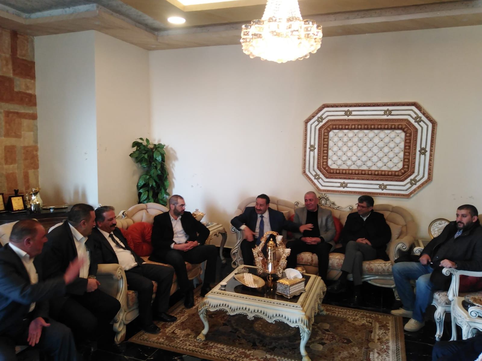 Madar Al-Saa Images 0.44816914898133176