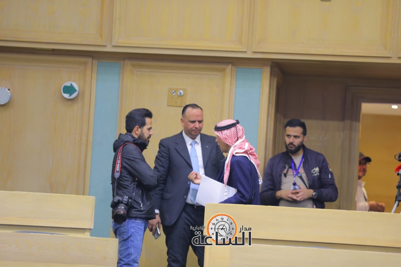 Madar Al-Saa Images 0.25146391832831405