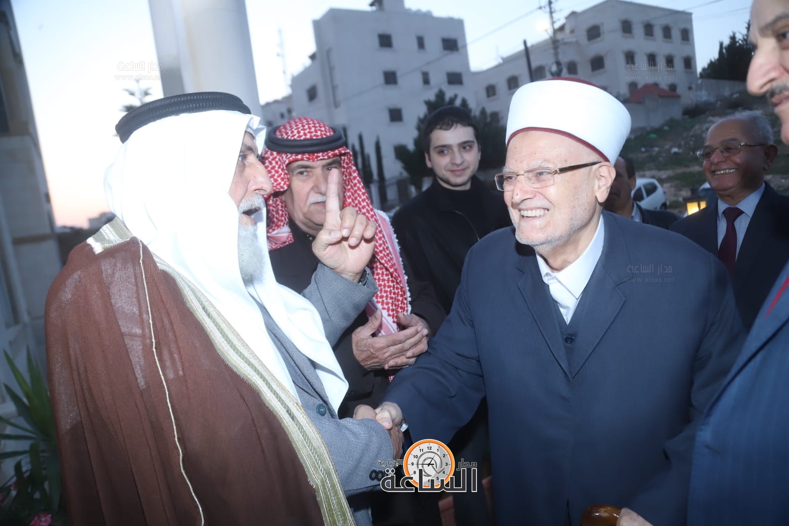 Madar Al-Saa Images 0.13121497400020488