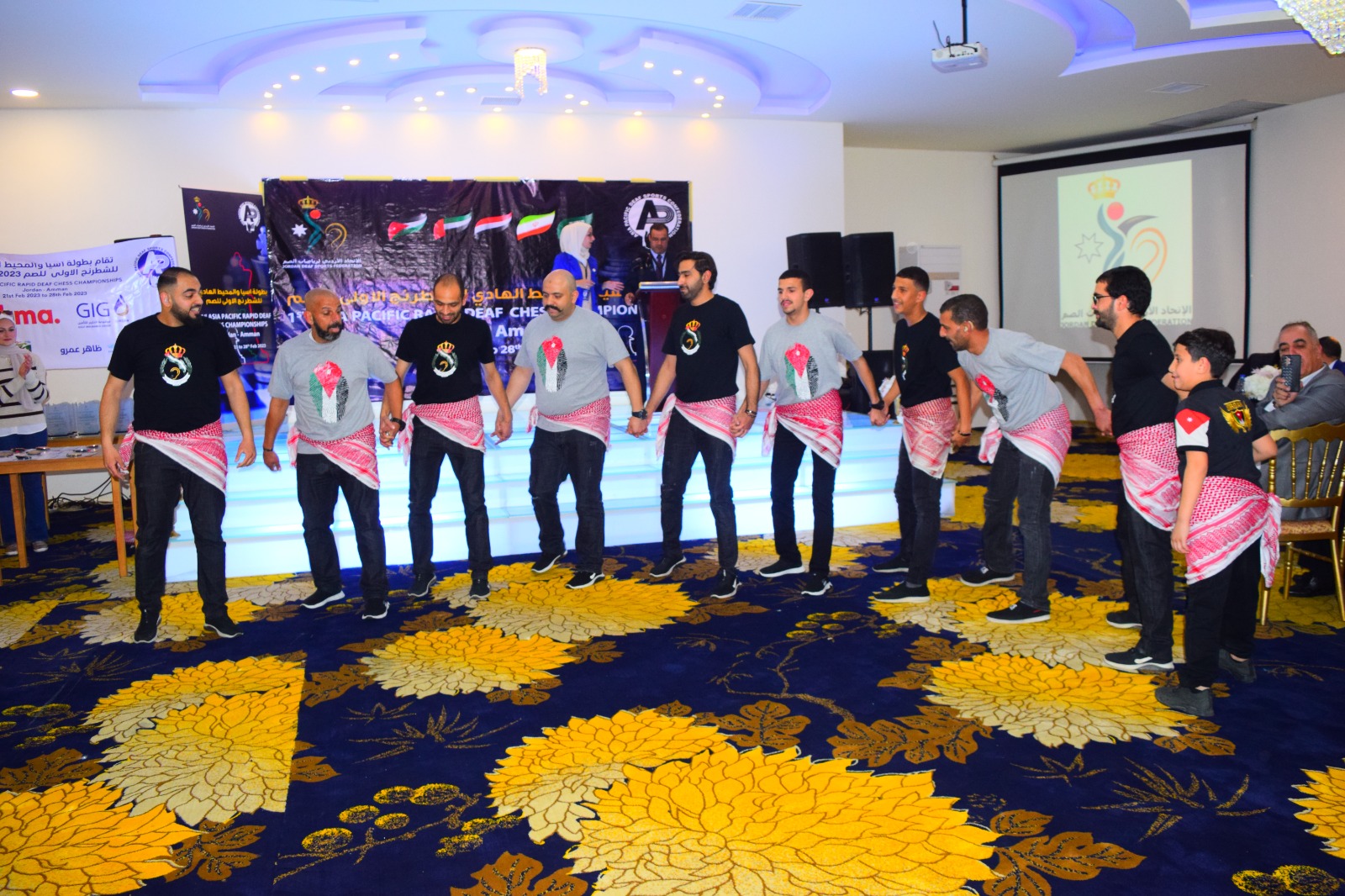 Madar Al-Saa Images 0.7074999750060146