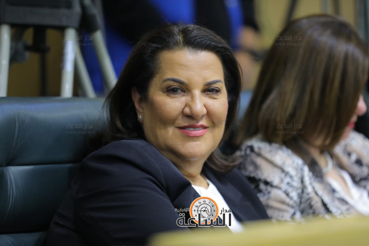 Madar Al-Saa Images 0.32200436442517266