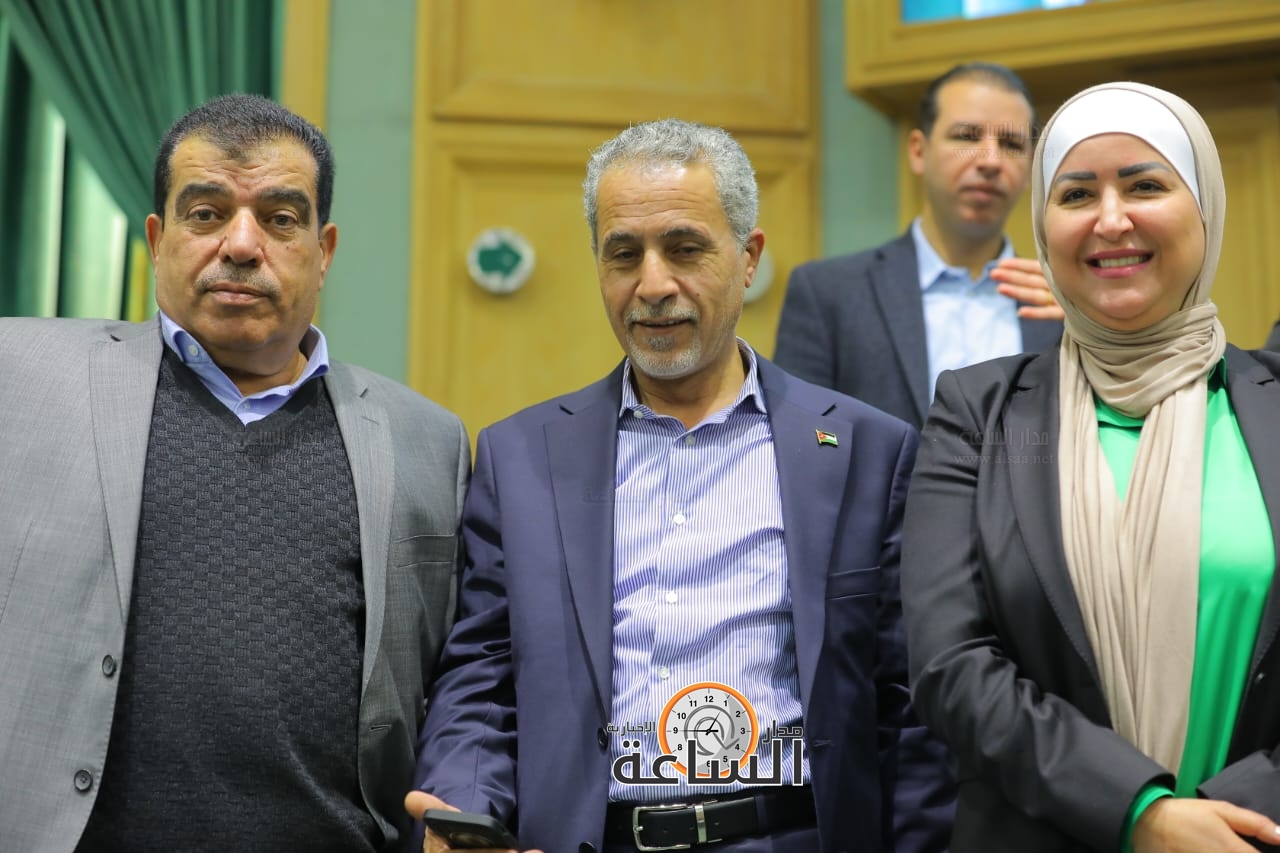 Madar Al-Saa Images 0.41002862263345885