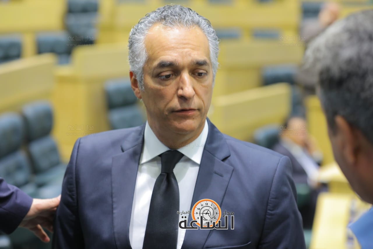 Madar Al-Saa Images 0.3940704745533141