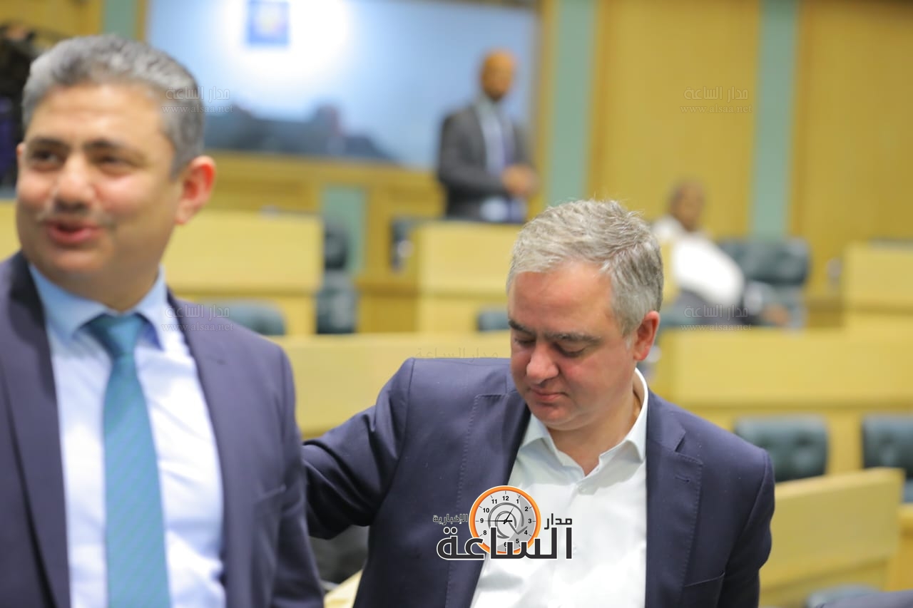 Madar Al-Saa Images 0.973849429175367