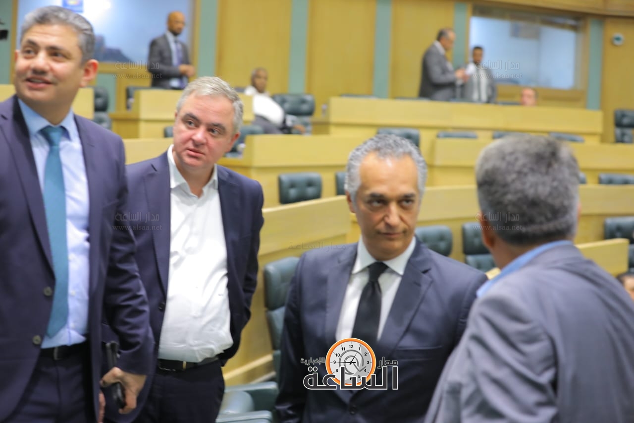 Madar Al-Saa Images 0.6727963114695377