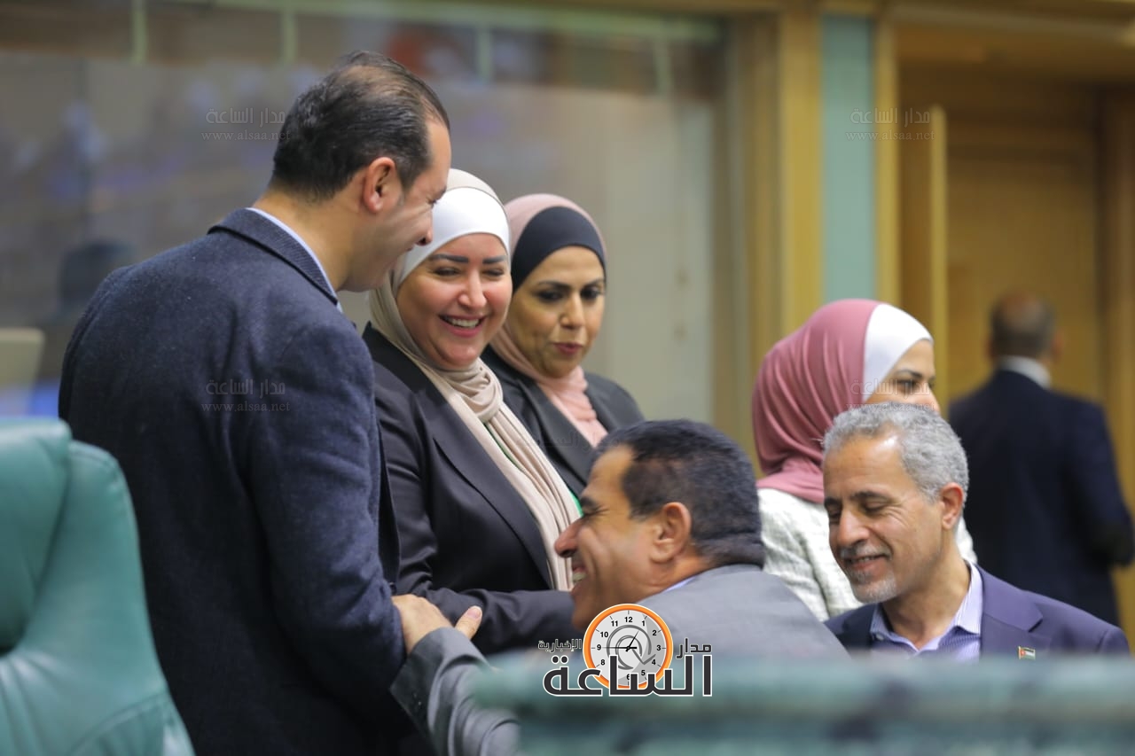 Madar Al-Saa Images 0.14941198594710547