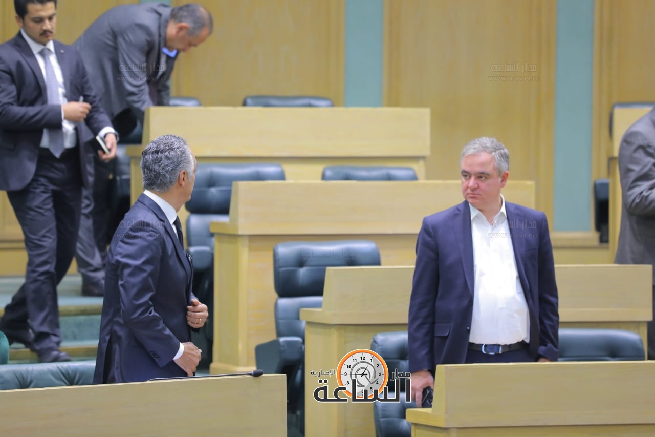 Madar Al-Saa Images 0.5821511089847398