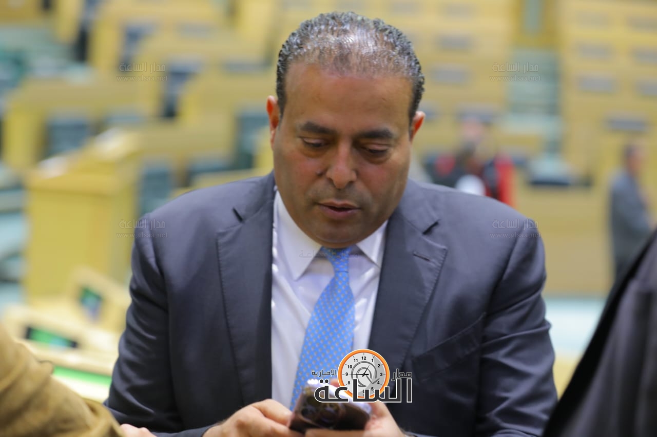 Madar Al-Saa Images 0.9187627101410676