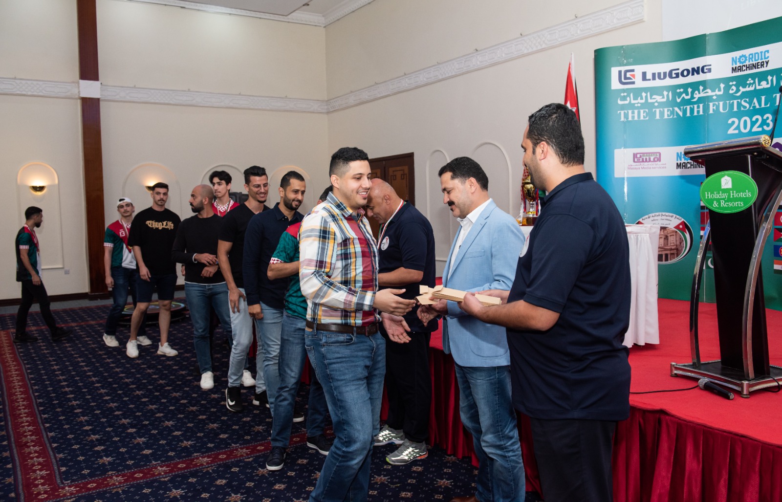 Madar Al-Saa Images 0.39948176911142363