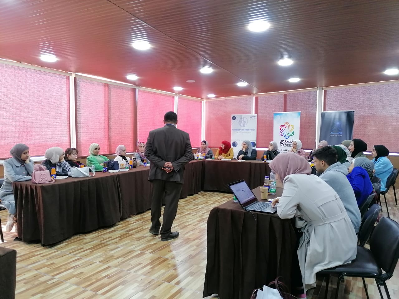 Madar Al-Saa Images 0.92142422632626