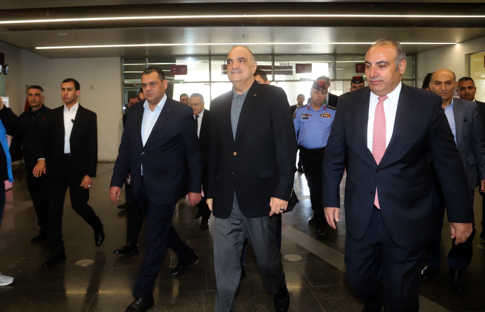 Madar Al-Saa Images 0.555936554654314