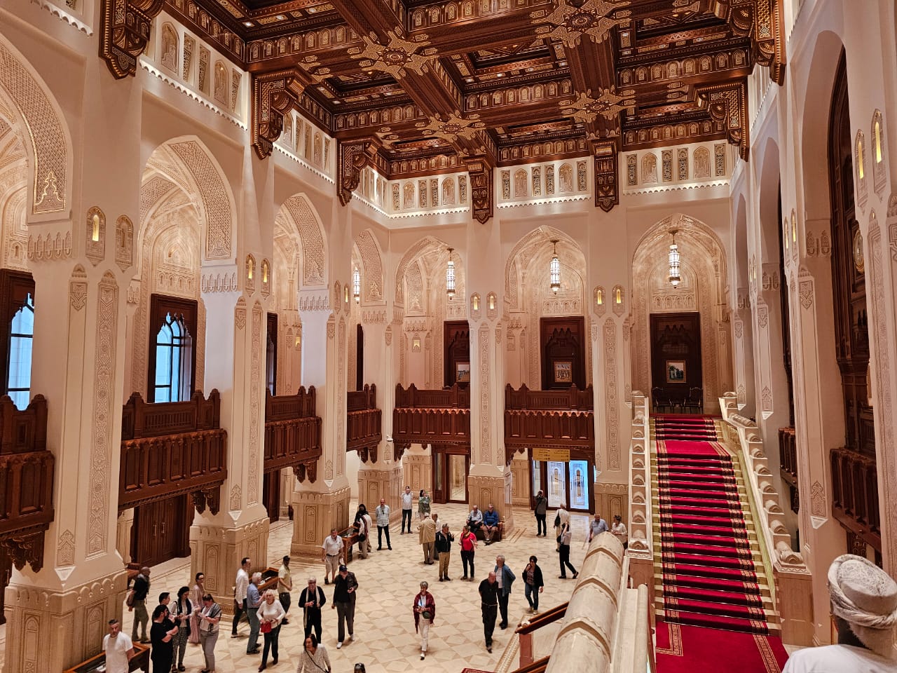 Madar Al-Saa Images 0.545083153507611