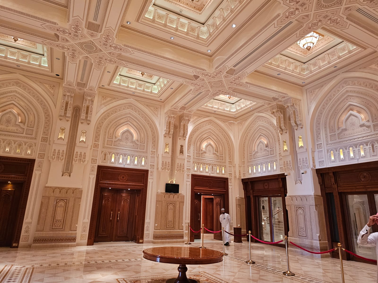 Madar Al-Saa Images 0.8312869565928598