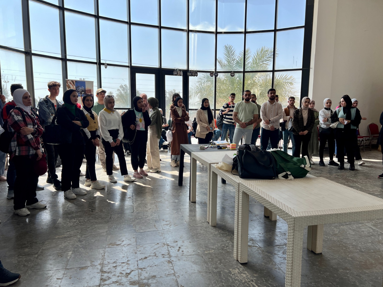 Madar Al-Saa Images 0.27475886975982244