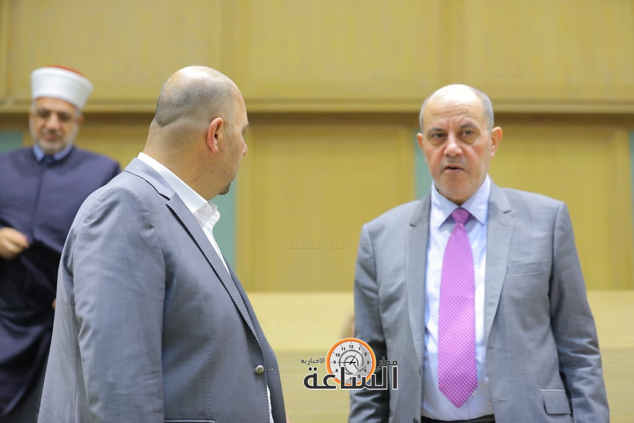 Madar Al-Saa Images 0.2919732949973124