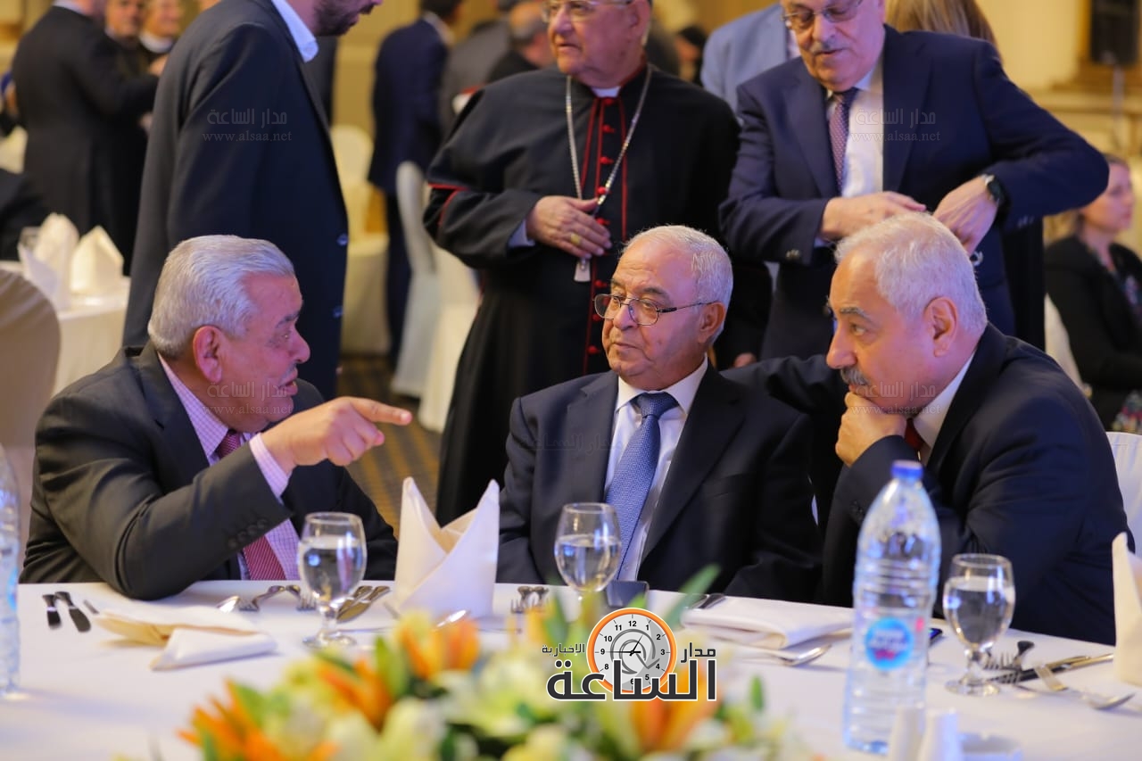 Madar Al-Saa Images 0.9917357170515008