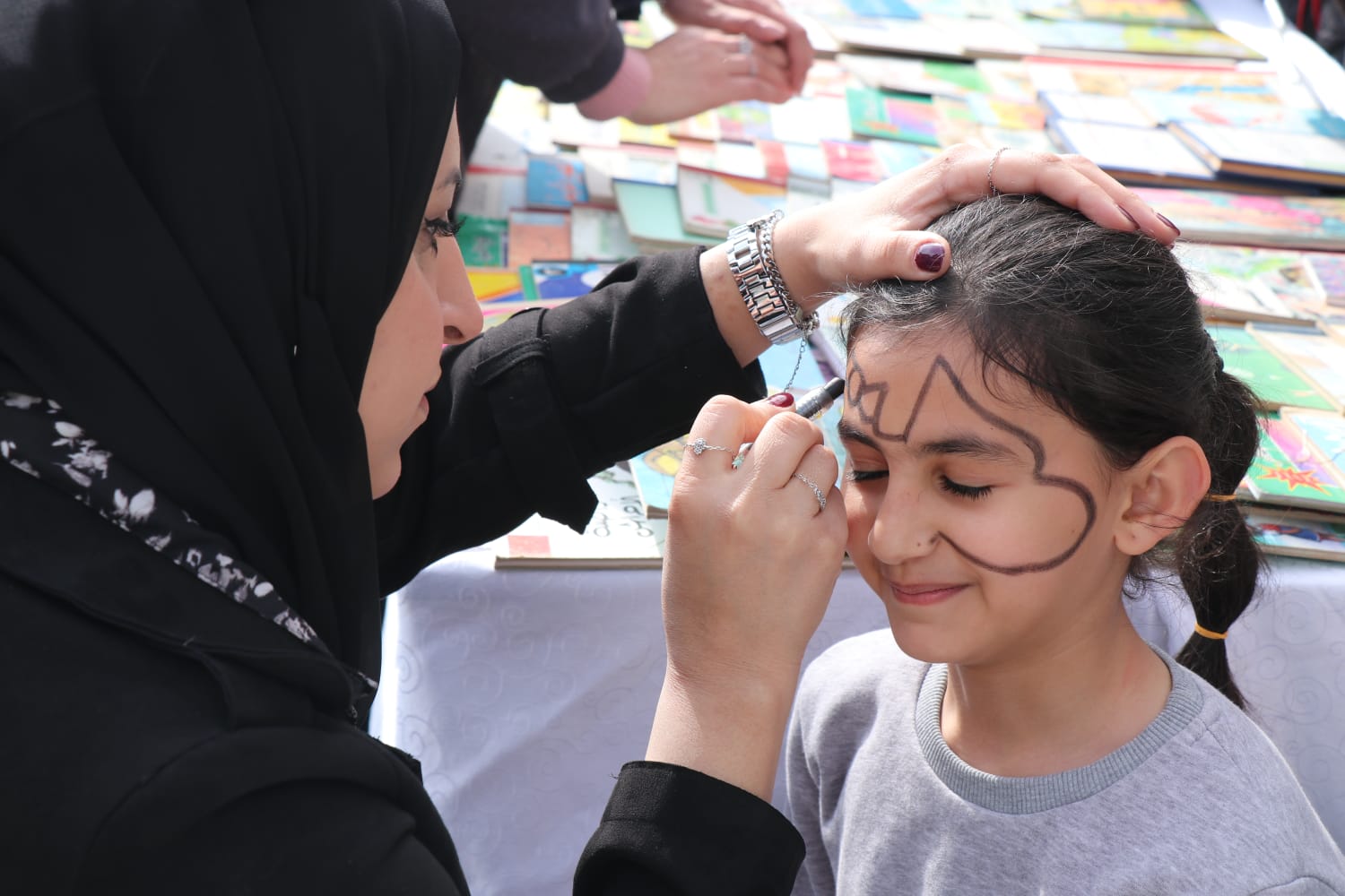 Madar Al-Saa Images 0.5258276303146072