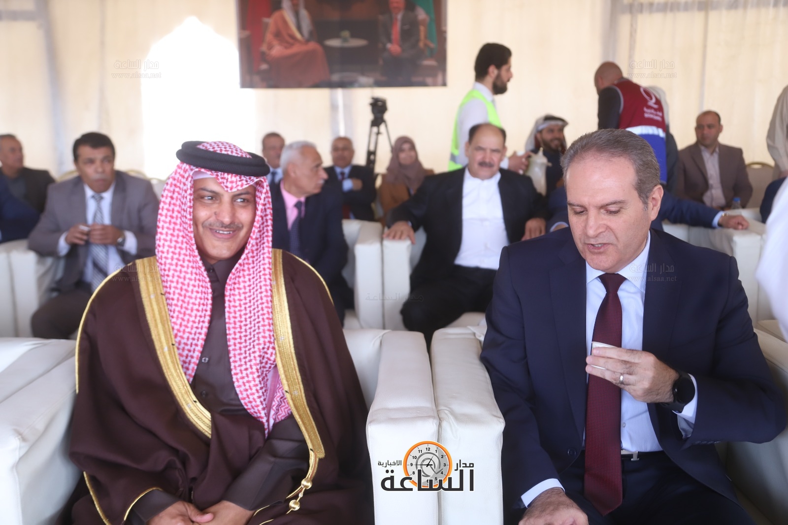 Madar Al-Saa Images 0.9866296904079289